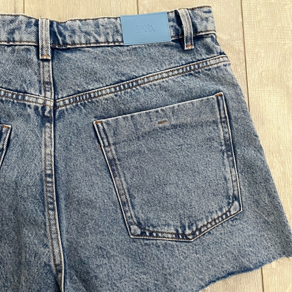 Zara High Rise Denim Shorts - Picture 6 of 9